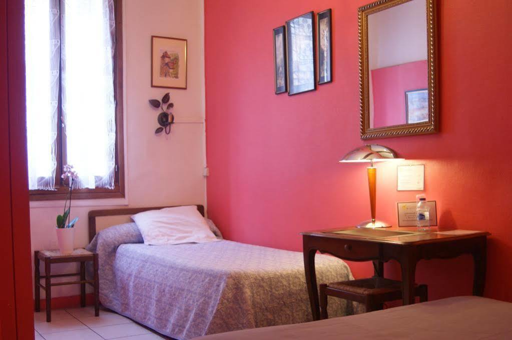 Hotel Innova Cardabella Avignon Exterior photo
