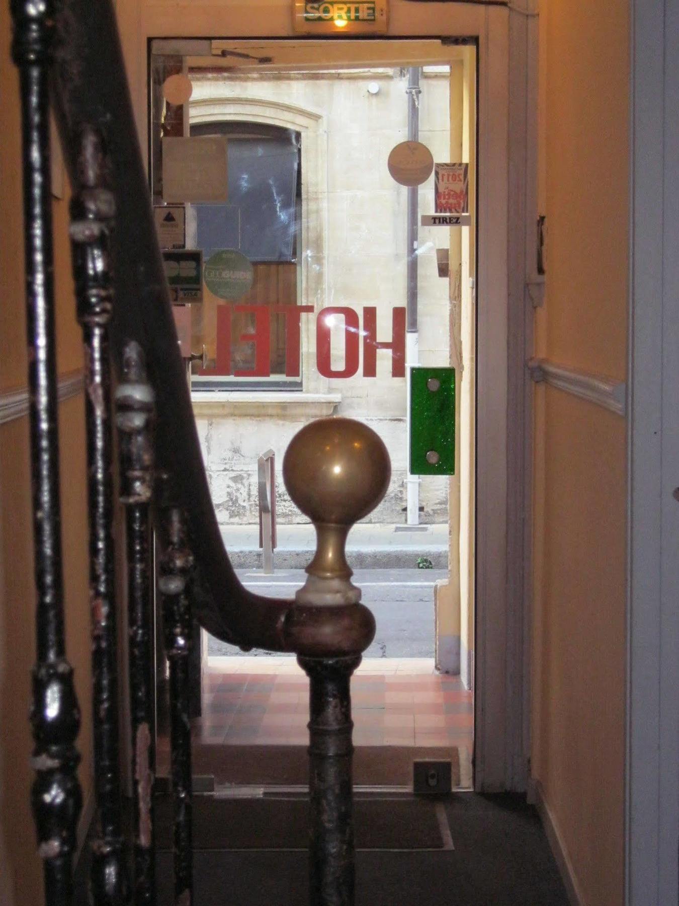 Hotel Innova Cardabella Avignon Exterior photo